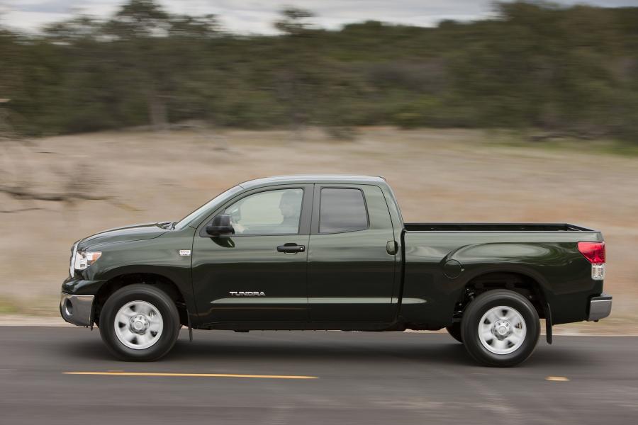  Toyota Tundra Double Cab 2010 года  (фото 20 из 30)